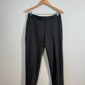 UNIQLO Men’s Smart Ankle Pants – Dark Charcoal Gray – Size 7 (Waist 29”) ✨